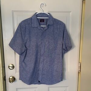 UNTUCKit Casual Blue Button Down Shirt